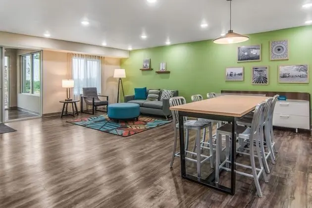 WoodSpring Suites Columbus West - Hilliard - Lobi