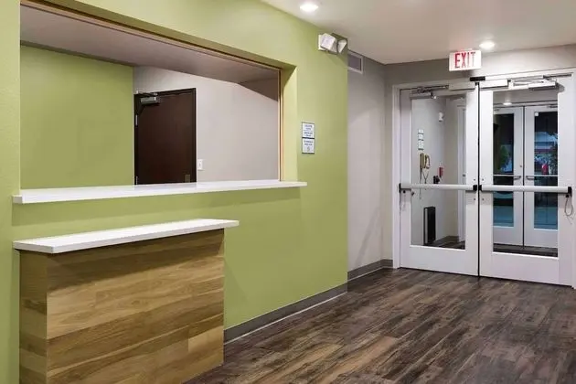WoodSpring Suites El Paso I-10 Southeast - Lobi
