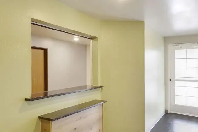 WoodSpring Suites Houston Willowbrook - Lobi