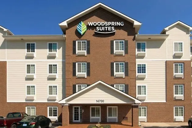 WoodSpring Suites Kansas City Lenexa - Dış Mekan