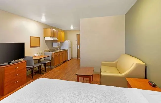 WoodSpring Suites Kansas City Stadium