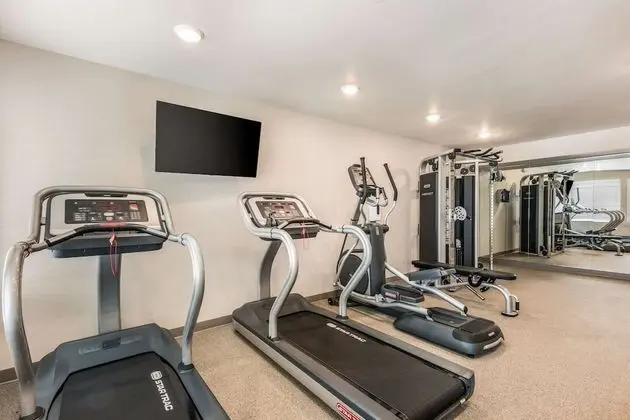 WoodSpring Suites Linden - Fitness