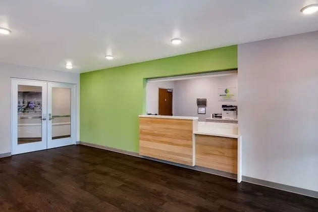 WoodSpring Suites Morrisville Raleigh Durham Airport - Lobi