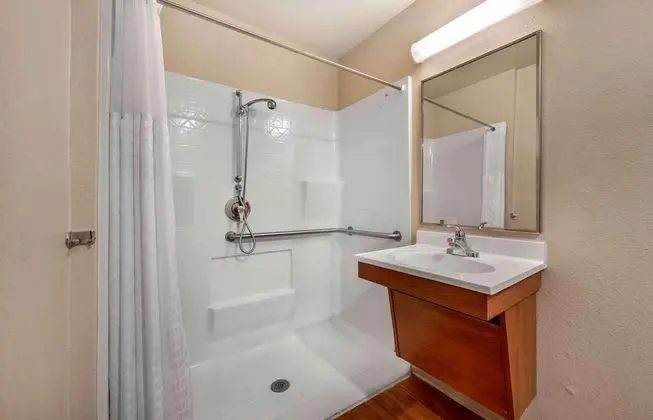 WoodSpring Suites Oklahoma City Southeast