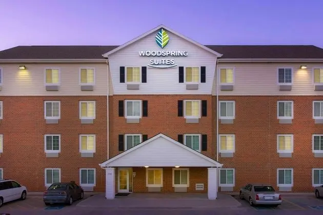 WoodSpring Suites Omaha Bellevue, an Extended Stay Hotel - Dış Mekan