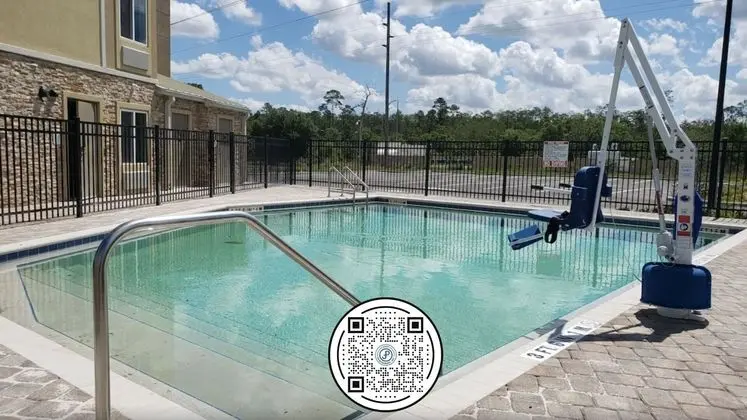 WoodSpring Suites Orlando International Drive - Havuz