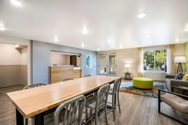 WoodSpring Suites Portland Vancouver - Yerinde Yemek