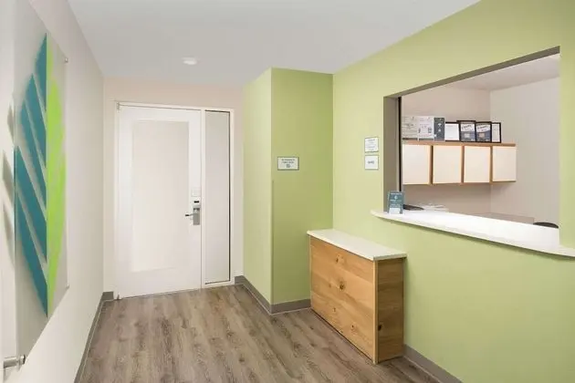 WoodSpring Suites Savannah Garden City - Lobi