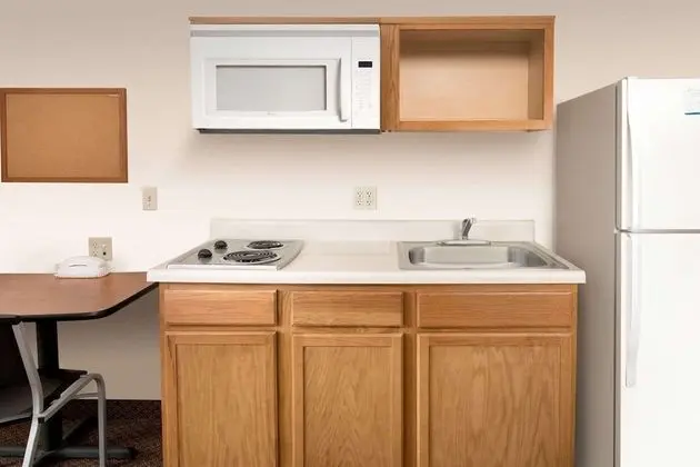 WoodSpring Suites Savannah Garden City - Mutfak