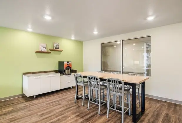 WoodSpring Suites Thornton-North Denver - Yerinde Yemek