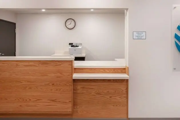 WoodSpring Suites Washington DC East Arena Drive - Lobi