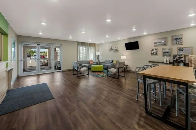 WoodSpring Suites Wesley Chapel-Tampa - Lobi