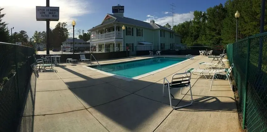 Woodstream Inn