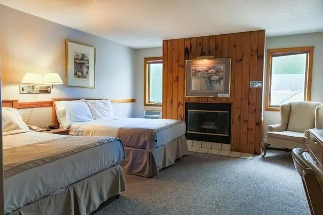 Woodwards Resort