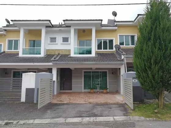 The Woodz Homestay - 2 Storey House