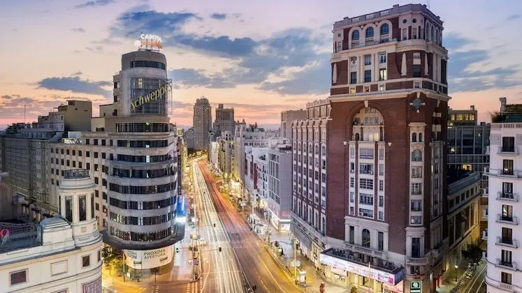 Woohoo Suites Madrid - Dış Mekan