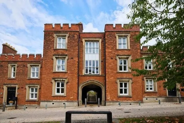 The Woolwich Retreat - Enticing 5bdr House With Parking