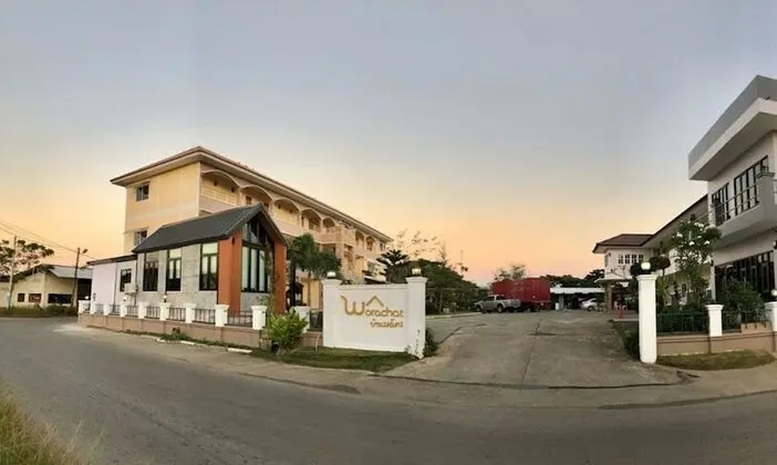 Worachat House