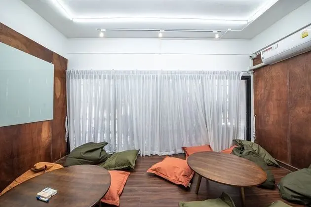 Work Inn Impact Muang Thong Thani - Lobi