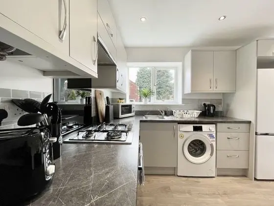 Worksop Newly Refurbished 2-bedroom House - Mutfak