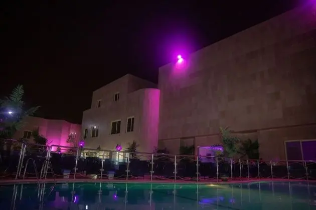 Worood Al Safawa Villas & Suites - Havuz