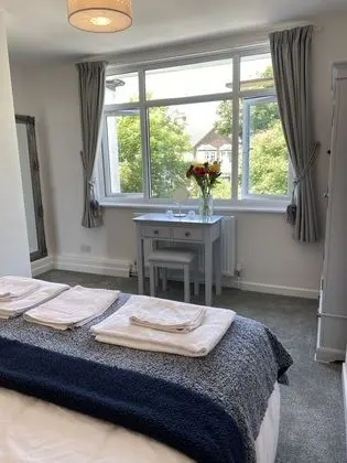 Worthing Beach 180 - 2 bed Seafront With Parking - Oda