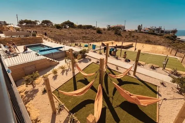 WOT Ericeira Surf Hostel - Dış Mekan