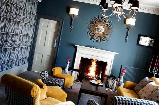 Woughton House Mgallery - Bar