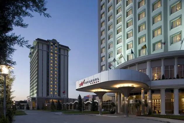 WOW Airport Hotel