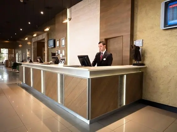 WOW Airport Hotel - Lobi