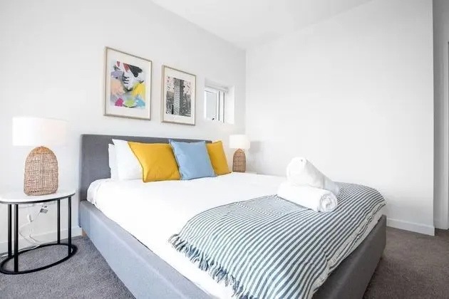 Wow Southport Apartment Near Light Rail Station - Oda