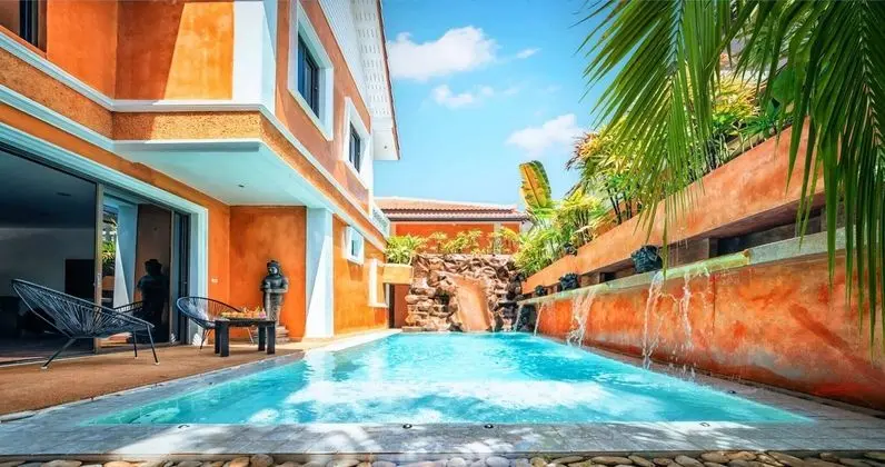 WOWLAND Luxury Villa Pattaya Walking Street 6 Bedrooms - Öne Çıkan Resim