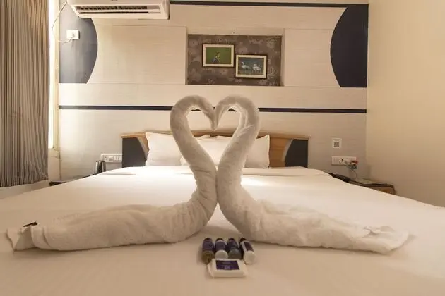 WOWSTAYZ Hotel Misty Meadows