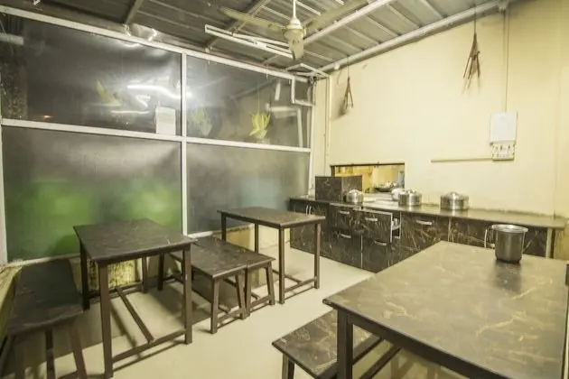 WOWSTAYZ Hotel Orange Regency - Yerinde Yemek