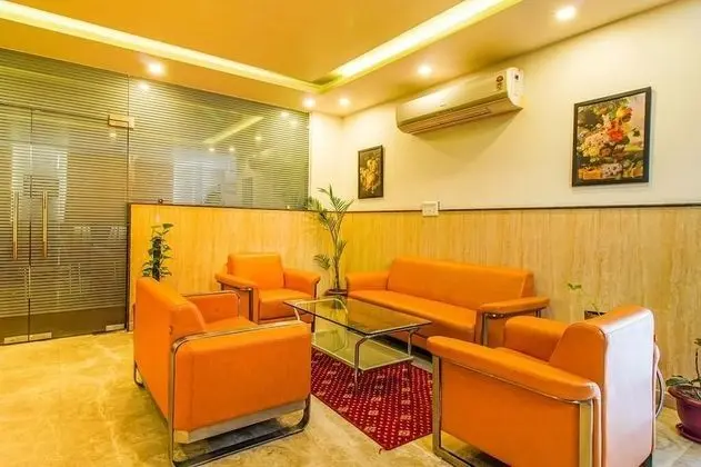 Hotel WTI Airport - Lobi