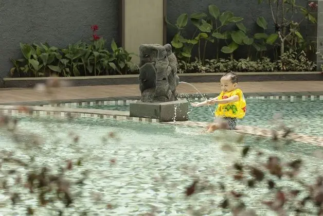 The Wujil Resort & Conventions Ungaran - Semarang - Havuz