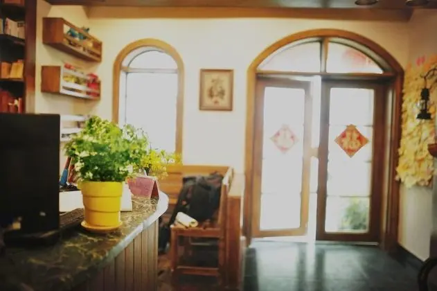 Wulingyuan Tu Youth Hostel - Lobi