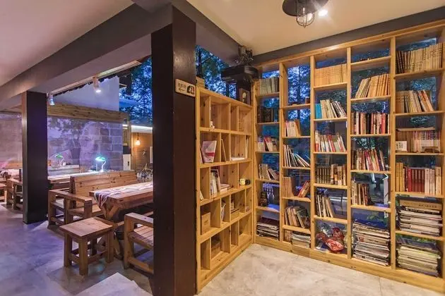 Wuyishan Old Street Sen Live British Inn - Lobi