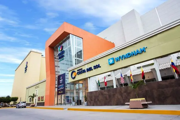 Wyndham Costa del Sol Tumbes