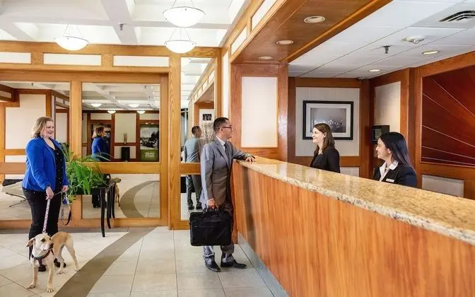 Wyndham Edmonton Hotel and Conference Centre - Lobi