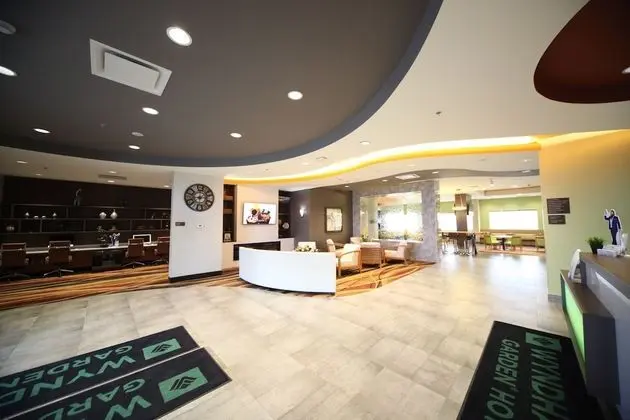 Wyndham Garden Edmonton Airport - Lobi