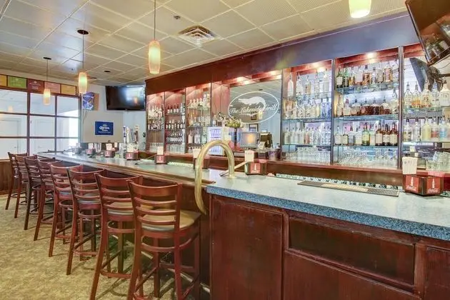 Wyndham Garden Gainesville - Bar