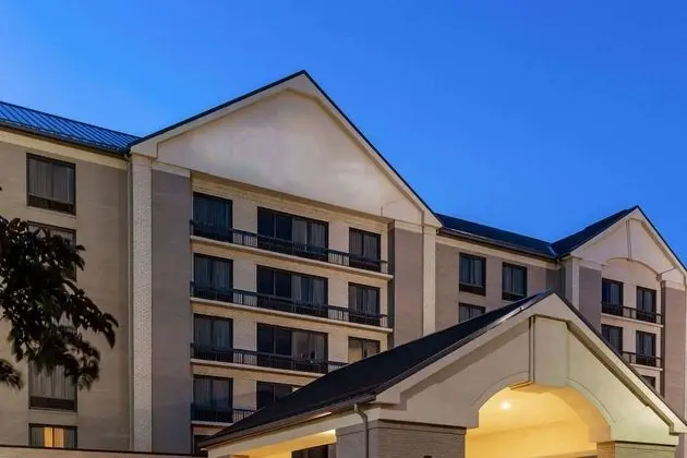 Wyndham Garden Kansas City Airport