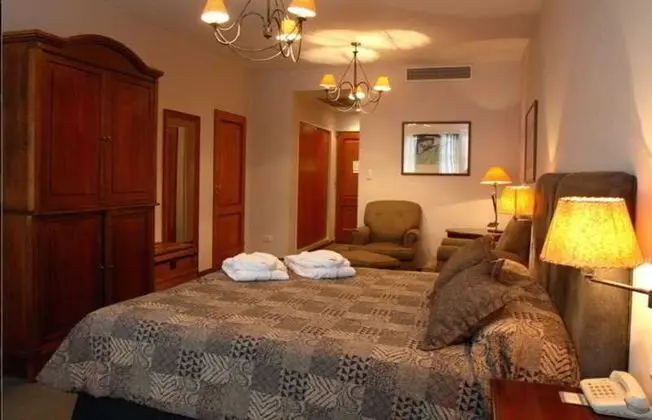 WYNDHAM GARDEN LUJAN - Oda