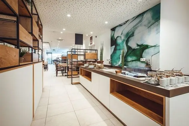 Wyndham Garden Munich Messe - Dış Mekan