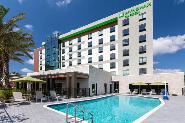 Wyndham Garden Orlando Universal / I Drive - Havuz
