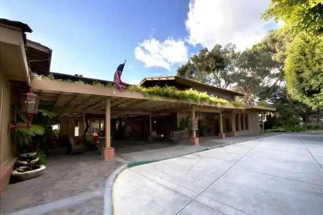 Wyndham Garden Ventura Pierpont Inn