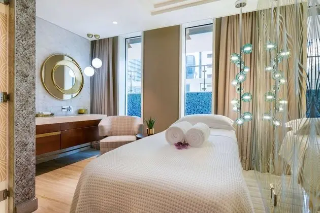 Wyndham Grand Doha West Bay Beach - Spa