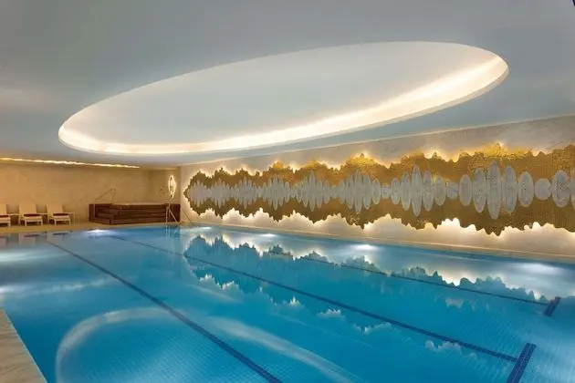 Wyndham Grand Istanbul Kalamis Marina Hotel - Havuz