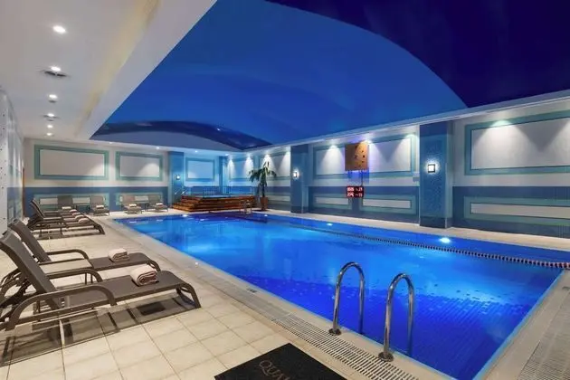 Wyndham Grand İzmir Özdilek Thermal & Spa - Havuz